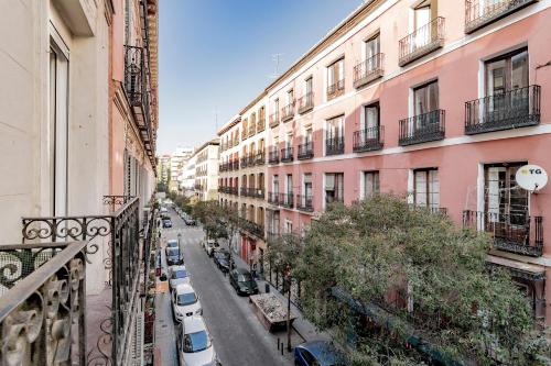 Espléndido y Radiante Apto en Malasaña By Batuecas