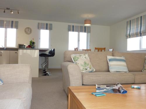 28 Clock Tower Court – Photos 2