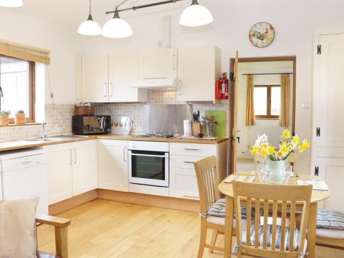 Acorn Cottage 1 – Photos 4
