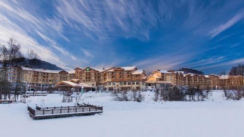 Φωτογραφία από το άλμπουμ του Wanda Jin Suites Changbaishan σε Fusong