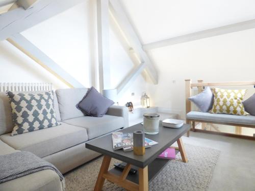 1 Chapel Place – Photos 2