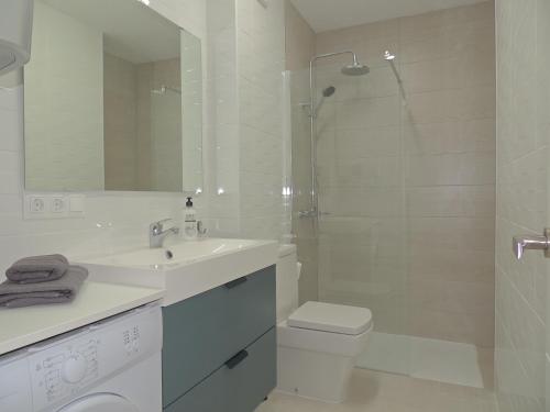 Puertosol 101 Beach - Playa, Vistas Mar - Sea Views, Puerto Marina, Parking, Wifi, Benalmadena Costa
