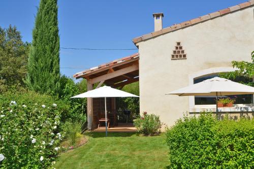 Photo de la galerie de l'établissement Gites Les Cerisiers, à Blacons