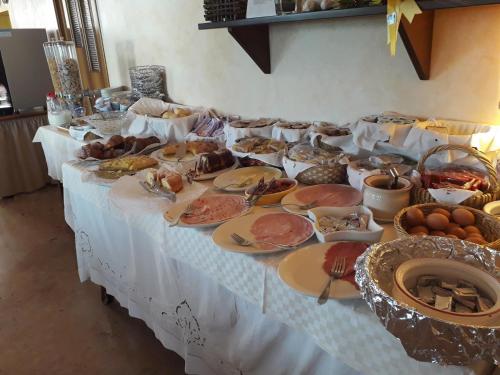 Jídlo v hotelu nebo okolí