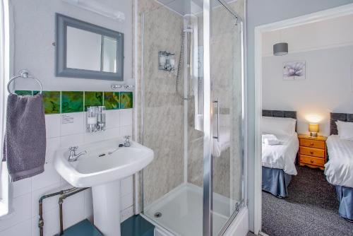 Kylpyhuone majoituspaikassa Barclay Guest House