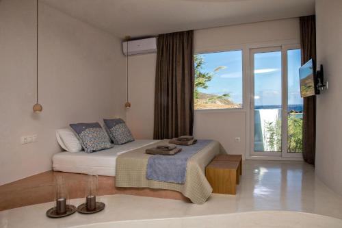 Afbeelding uit fotogalerij van Unforgettable Tinos beach houses complex in Agios Ioannis