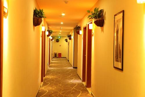 Fotografie z fotogalerie ubytování 7Days Premium Chengdu Dufu Thatched Cottage v destinaci Čcheng-tu
