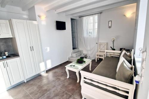 Archontiko Suites Santorini