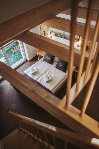 Postel nebo postele na pokoji v ubytování Hotel Zur Burg Sternberg