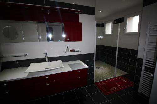 Ένα μπάνιο στο Bel appartement 53 m2