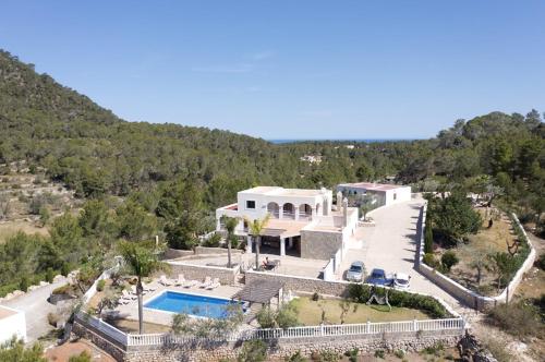 Booking.com: Sa Fé Peacefull villa Nature View , Portinatx ...