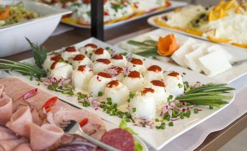 Đồ ăn tại/gần resort