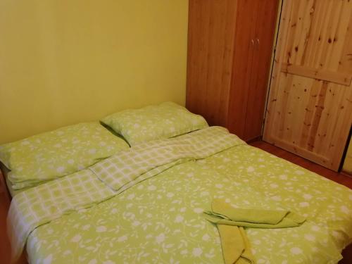 Ένα ή περισσότερα κρεβάτια σε δωμάτιο στο CHATA NATAŠA