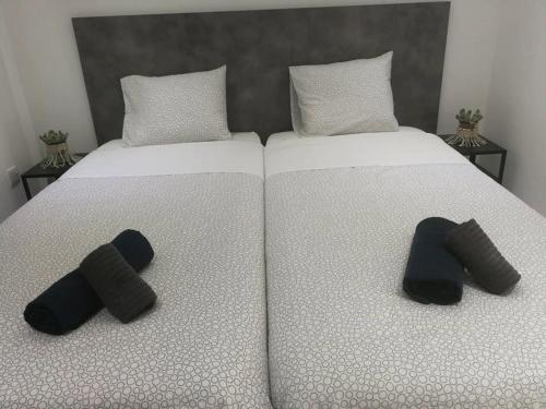Cama o camas de una habitación en Georgianno Sea Apartments