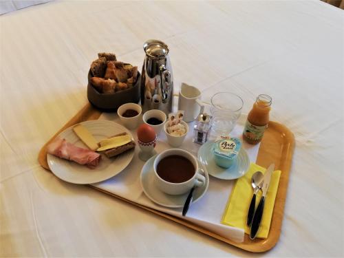 Jídlo v hotelu nebo okolí