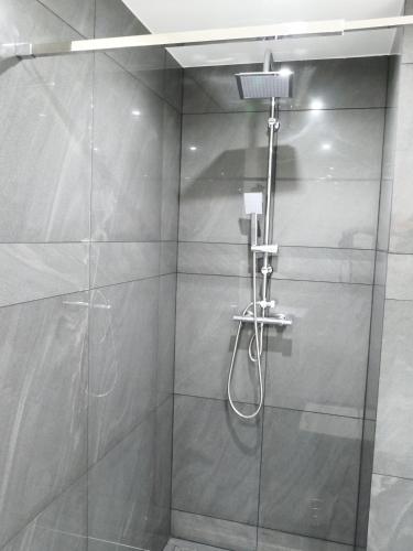 Ένα μπάνιο στο Apartamenty Just
