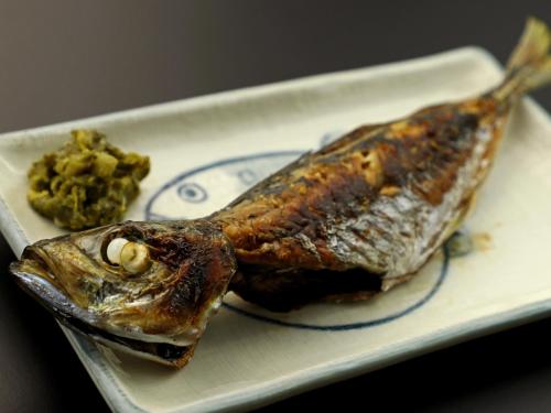 Đồ ăn tại/gần nhà khách