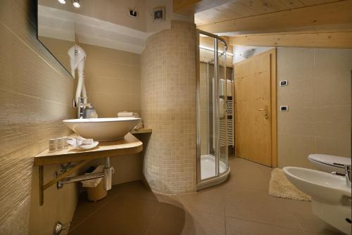 A bathroom at Hotel Cristallo
