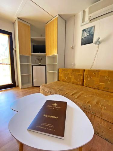 Gallery image of Hotel Magnólia in Balatonszepezd