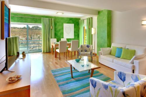 Marina Sand Residence