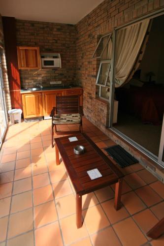 Kuchyň nebo kuchyňský kout v ubytování DuneSide Guest House