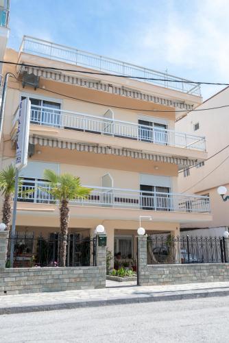 Μpasias Apartments