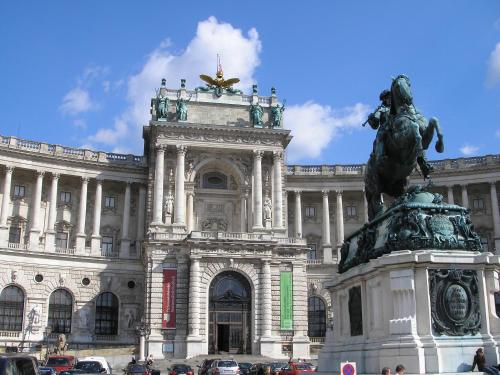 Operngasse-Karlsplatz