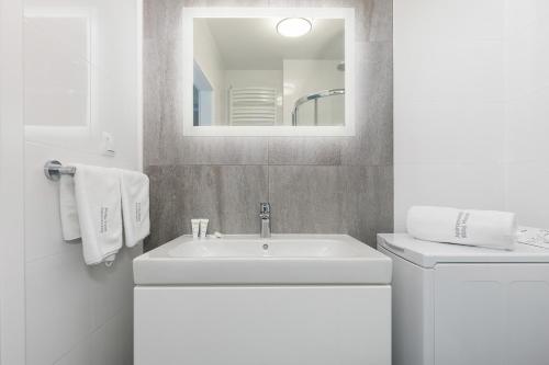 Vonios kambarys apgyvendinimo įstaigoje Apartos Sailor - Luxury Apartments