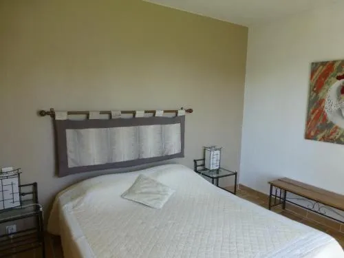 Chambre d'hôtes "La Bastide des Eucalyptus" photo 3