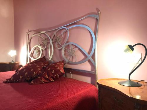 Cama ou camas em um quarto em Miriam's Short Rent House