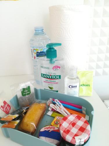 Photo de la galerie de l'établissement Studio Dépendance Maison, 5 MNT GARE & TRAM, à Vénissieux