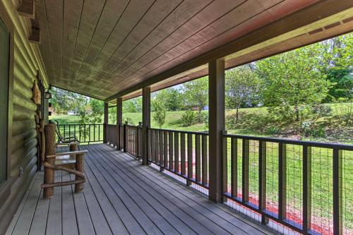 Rustic Cabin w/ Screened Deck: 8 Mi to Dollywood photo 23