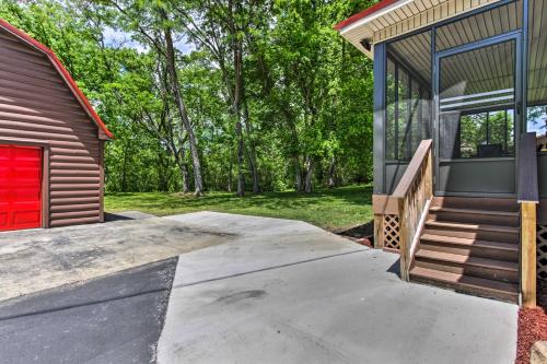 Rustic Cabin w/ Screened Deck: 8 Mi to Dollywood photo 30