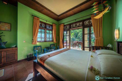 Afbeelding uit fotogalerij van Wonderful luxury hideaway surrounded by nature in Mayong