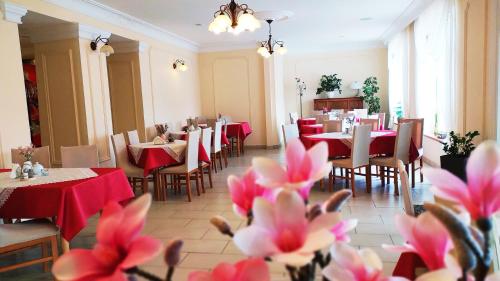 מסעדה או מקום אחר לאכול בו ב-Hotel Restauracja Kwisa 1