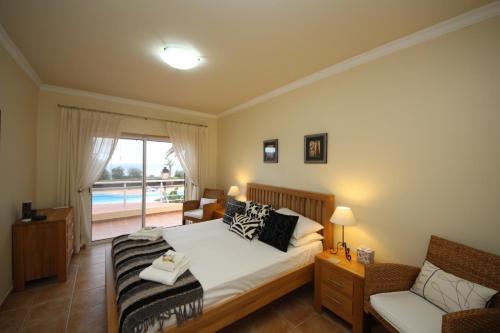 Acácias, spacious apartment with sea view