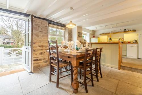Rose in Vale Cottage – Photos 2