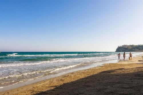 Iakinthos, Tsilivi Beach – Photos 2