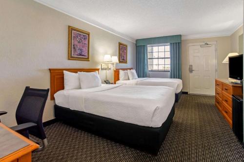 Gallery image of La Quinta Inn by Wyndham Tampa Bay Pinellas Park Clearwater in Pinellas Park