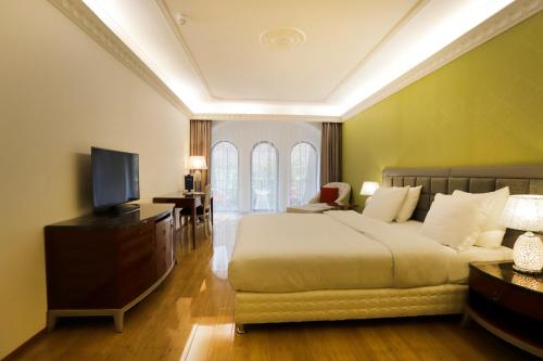 Chasse Hotel Image
