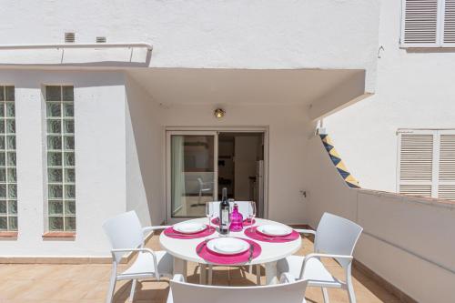 Apart-rent Apartamento Sant Mori 0188 con WIFI y gran terraza