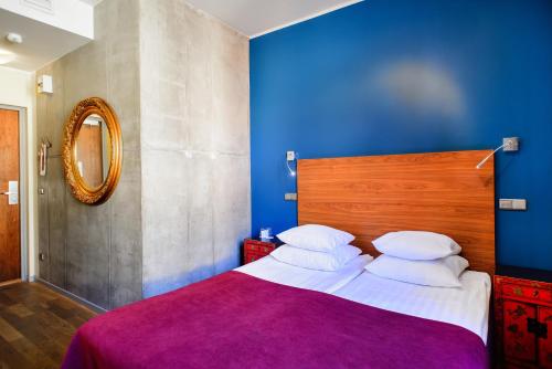 Rex Hotel Image