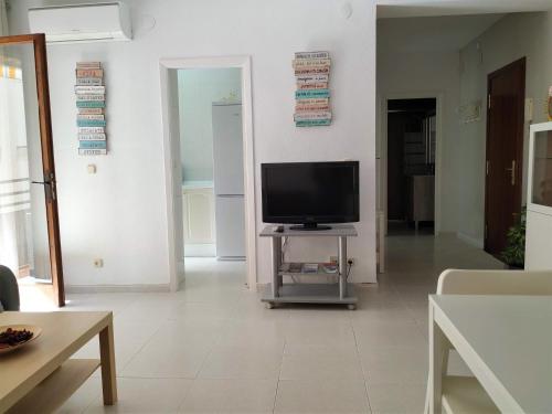 Elizabeth Beach Apartment with Seaviews!