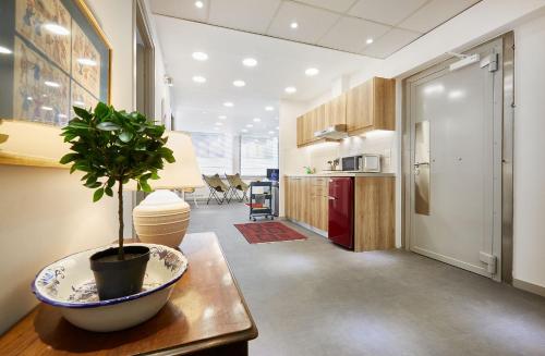 Chloe Boutique Apartments Apollo