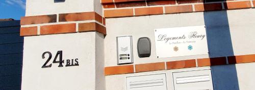 Sijil, anugerah, tanda atau dokumen lain yang dipamerkan di "LE PAVILLON" Maisonnette 150 m gare des Aubrais