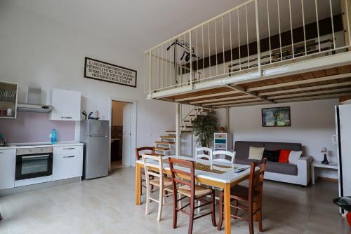 Η κουζίνα ή μικρή κουζίνα στο Agriturismo Monteroseo