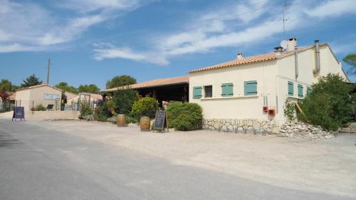Photo de la galerie de l'établissement Bungalow Claret, à Vacquières