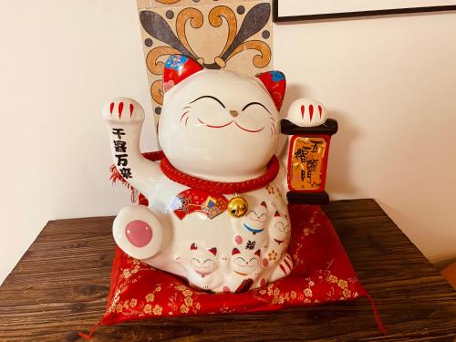 Gambar di galeri bagi Spring Time Hostel--Nearby Tiananmen square & Forbidden City & Wangfujing Street & Line 5,6 Subway Nearby,Free WiFi di Beijing