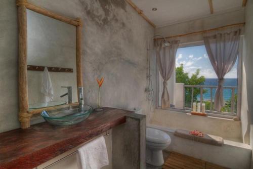 Bliss Boutique Hotel Seychellesにあるバスルーム