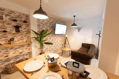 Vintage Movie The Luxury Apartment, Torremolinos ...